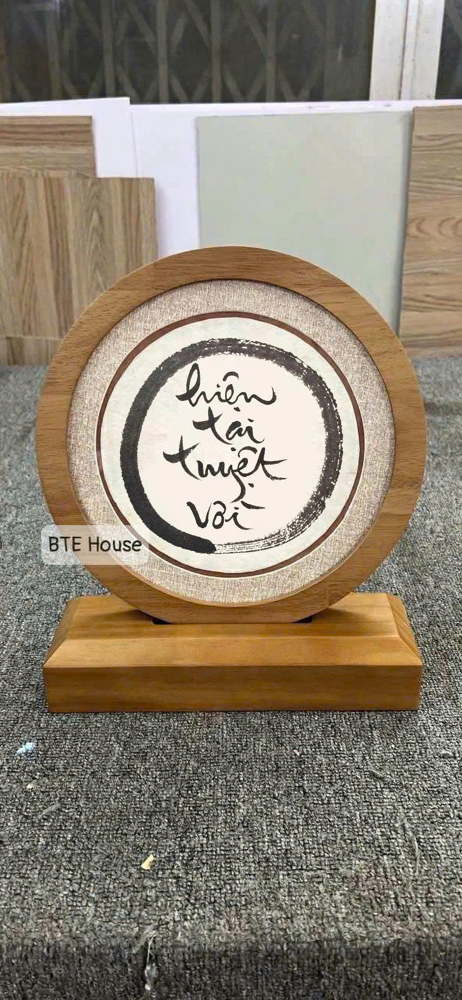 Thư Pháp- Hiện Tại Tuyệt Vời